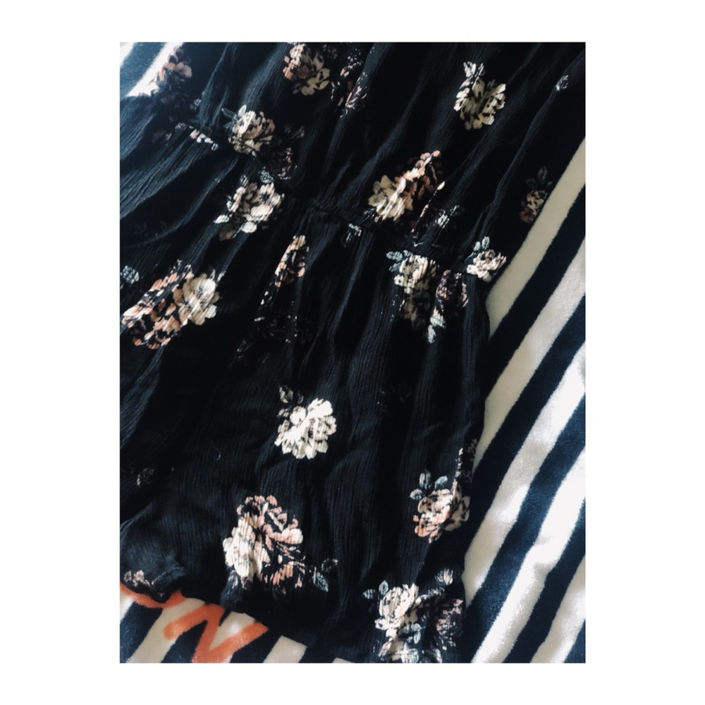 🎀 Kendall&Kylie Floral Romper 💋 - Picture 6 of 7